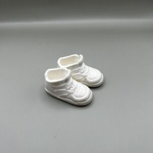 Vintage *Barbie* Shoes: White High-top Squishy Sneakers 90's (B)